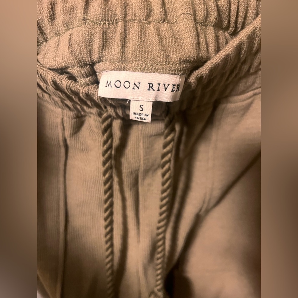 Moon River tassel jogger| Small - Picture 4 of 4